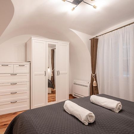 Architecture Fan'S Apartment Near Opera House Budapest Exterior photo