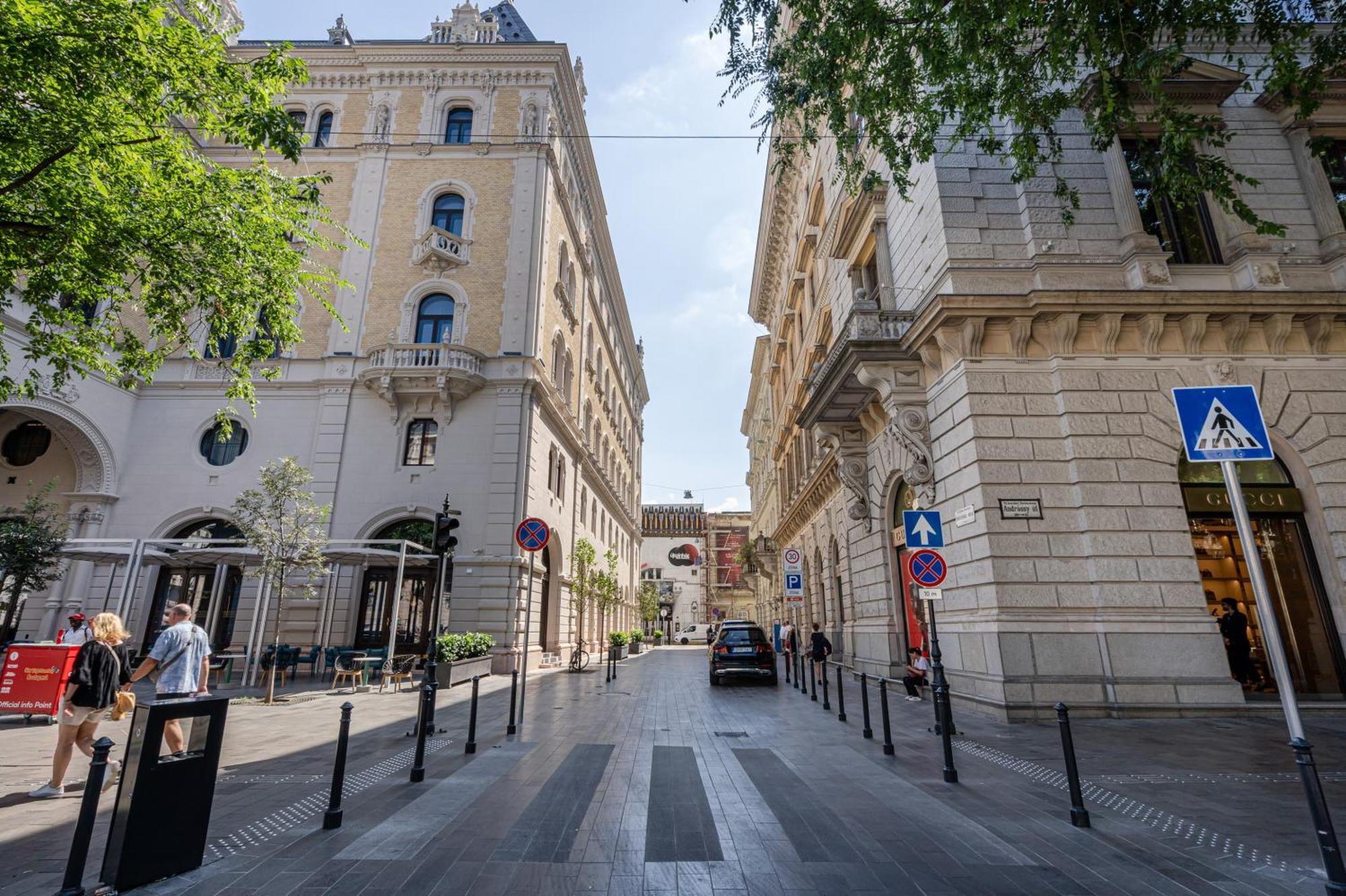 Architecture Fan'S Apartment Near Opera House Budapest Exterior photo